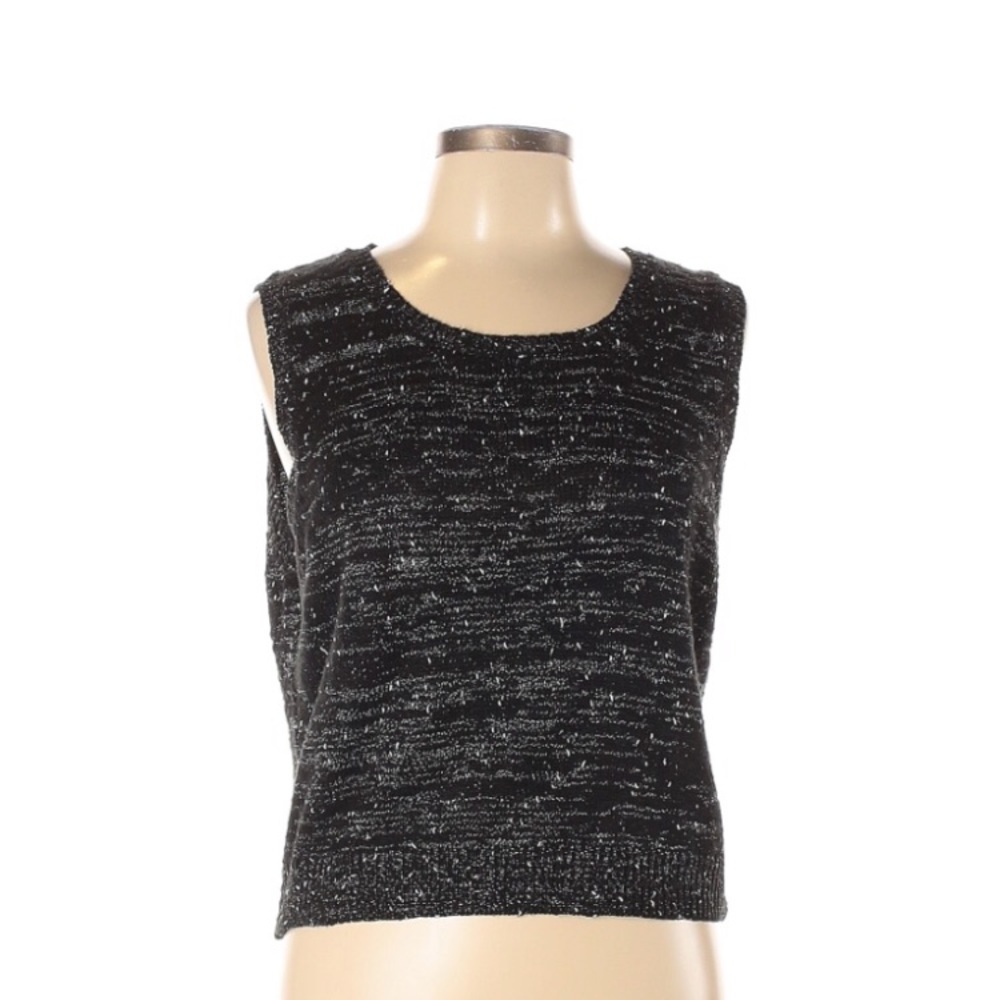 Knot Sisters |pullover black top, cut out back LG